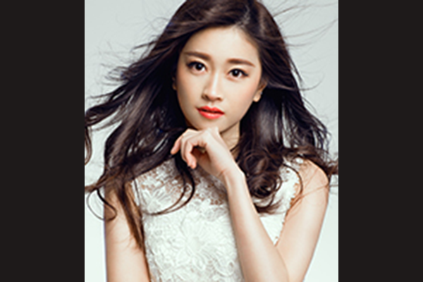 Autographed Trove Carafe 2018 Autographed by Chen AMS Juan